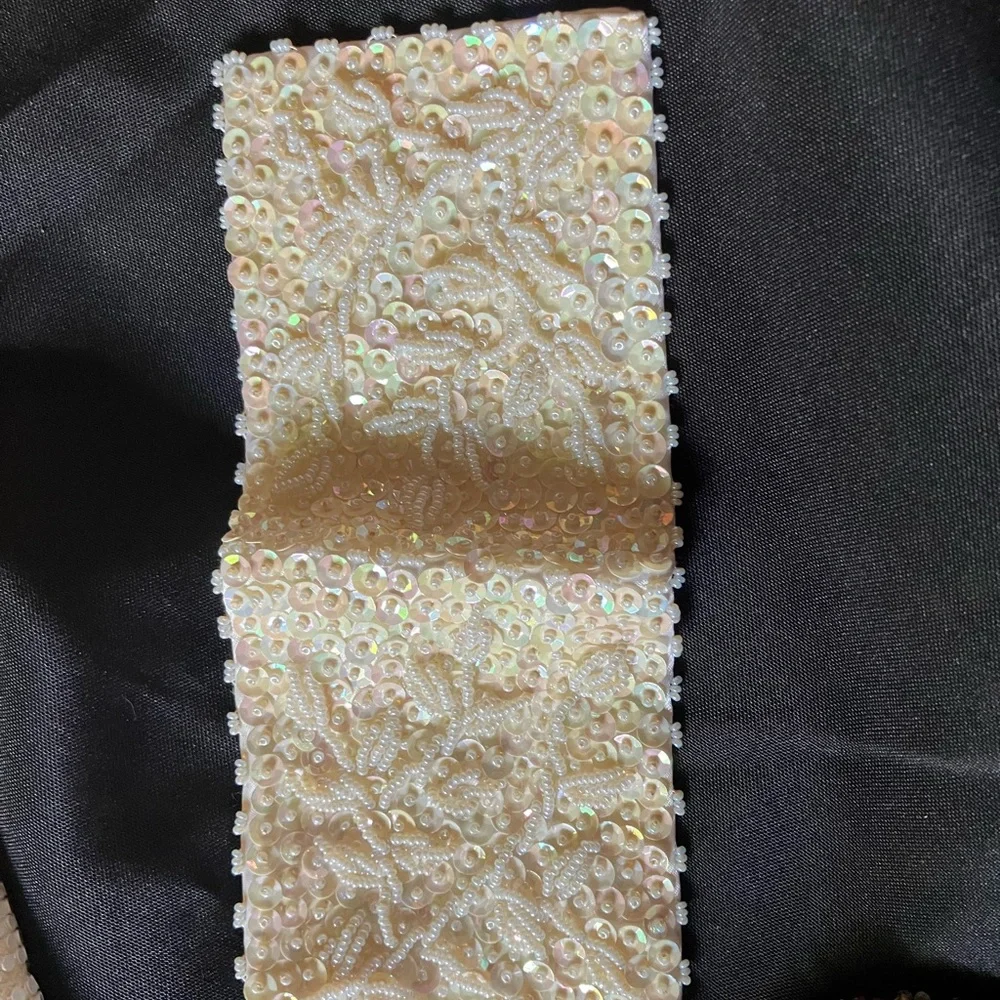 Vintage beaded purses. - Picture 7 of 13